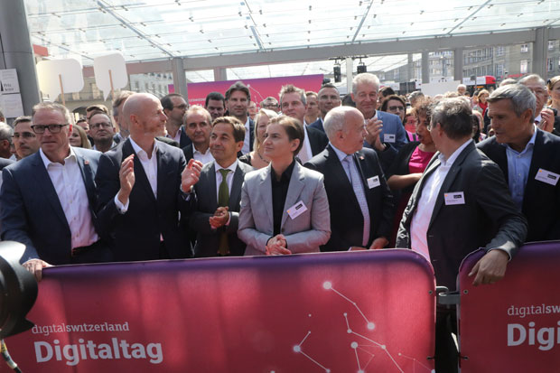 Брнабић и председник Швајцарске: Добри билатерални односи, одлична сарадња